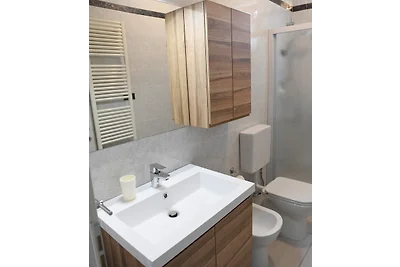 BLUE APARTMENT - vicino al Lago