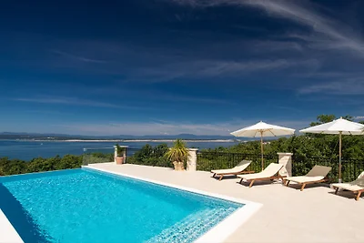 Villa Vespera- heated Infinity Pool