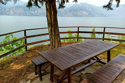 VILLA GABRY  privat Garten Seeblick