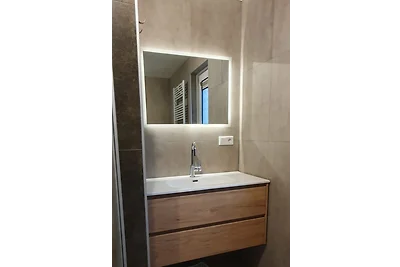 Zeeland Village Nzl 17