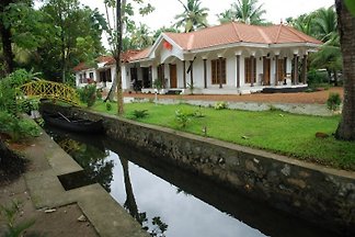 Apartament Coconut creek farm &homestay