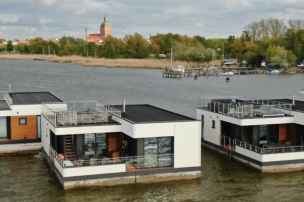 Hausboot Ribnitz-Damgarten