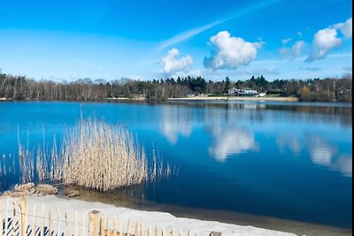 Haus Am See Mit Strand Und Sauna