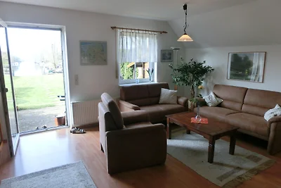 Haus Wasserfloh: Boot und Steg