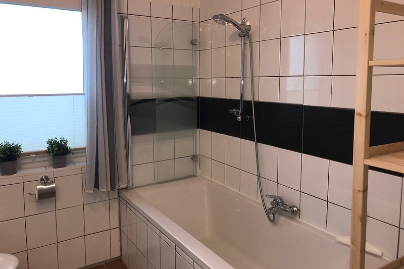 Badezimmer / Duschwanne