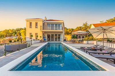 Luksuzna Villa SALVIA