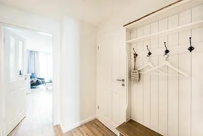 Weisse Villa Apartment 2.3 (Deichkind)