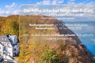 Traumhafte Ruhe mit Meerblick am Waldrand