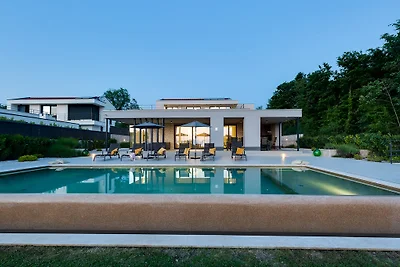 Villa Damian
