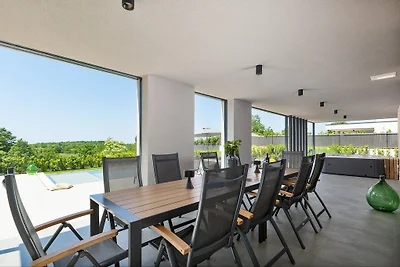 Villa Damian