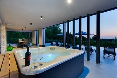 Villa Damian