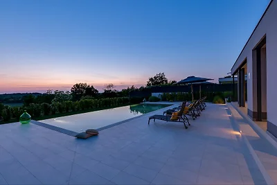 Villa Damian
