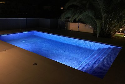 Moderne Villa mit Pool CAP RAS