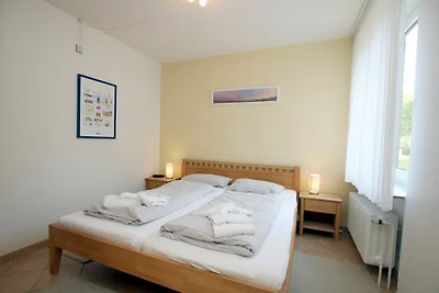 Osterstraße 1, Whg. 2, Haus Flora