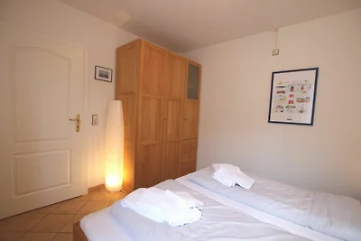 Osterstraße 1, Whg. 2, Haus Flora