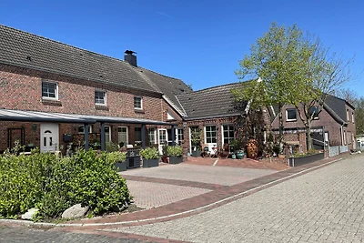 Burghaus 3