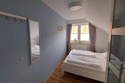 Mira Maris