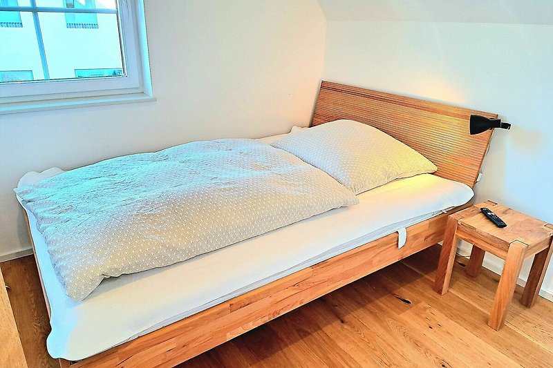 Schlafzimmer 3 mit Doppelbett 1,40 x 2,00 m