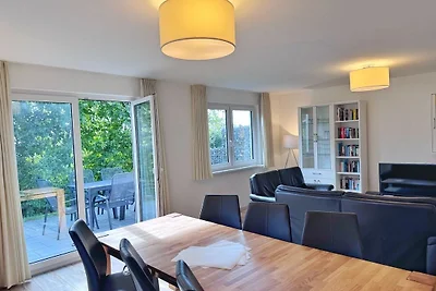Moderne Haushälfte mit drei Schlafzimmern und...