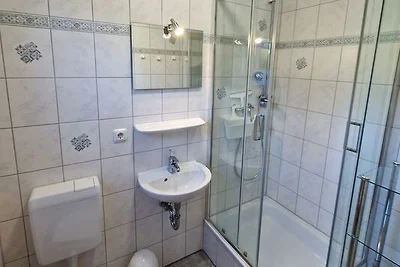 Breege - Ferienwohnung Kipp 1