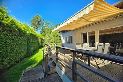 Idyllisches kleines Ferienhaus am Hochufer vo...