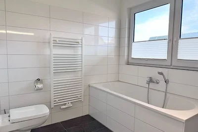 Ferienapartment mit drei Schlafzimmern in...