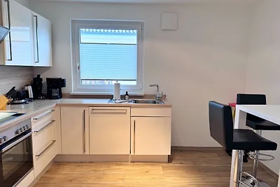Moderne Haushälfte mit drei Schlafzimmern und...