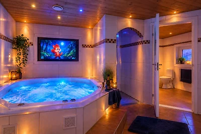 *****Luxueus vakantiehuis met zwembad