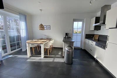 Casa presso lo stagno del villaggio B 2/4