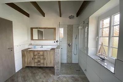 Casa presso lo stagno del villaggio B 2/4
