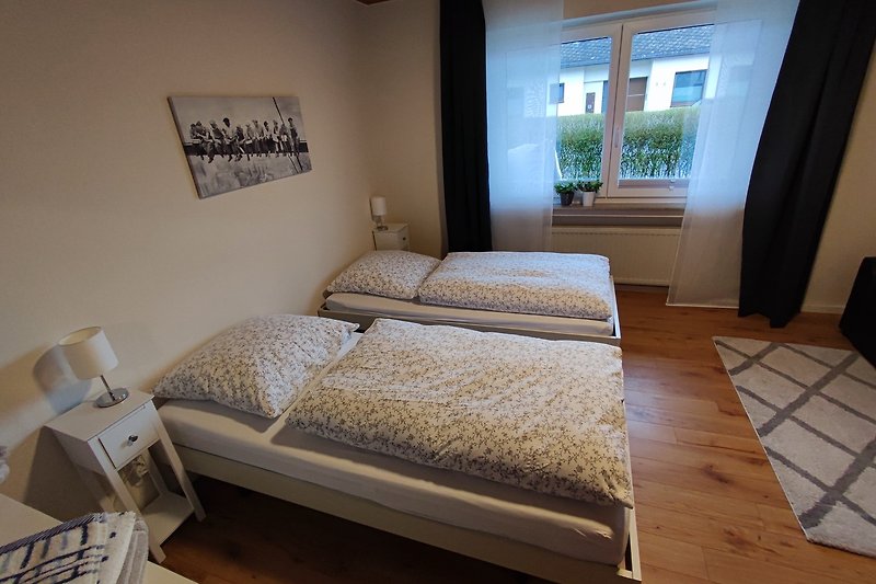 Schlafzimmer 2 - mit zwei Einzelbetten
