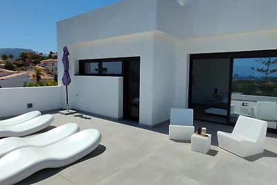 Villa White Flamingo
