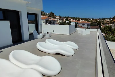 Villa White Flamingo