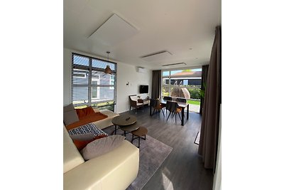 LUXUS  Ferienhaus am See in Lathum