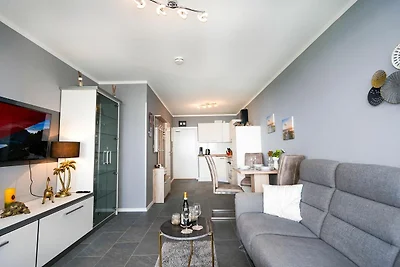 Panoramic Elegantes Meerblick-Apartment
