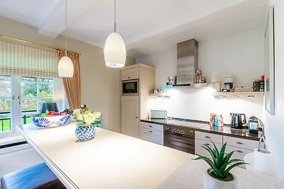 Ferienhaus Cäcilienhof West unter Reet Kampen