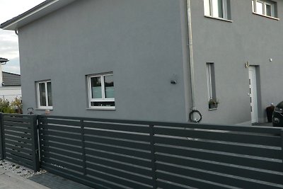 Doppelhaus in Berlin und Seen Nähe