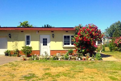 Bungalow mit Pool