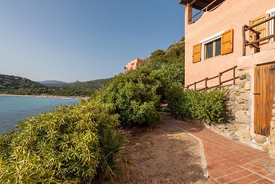 Villa Golfo degli Angeli na samom moru
