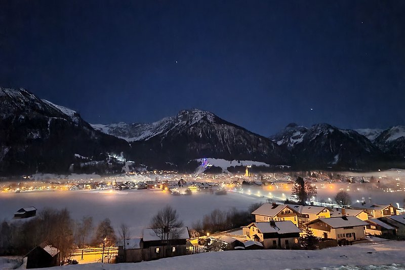 Oberstdorf bei Nacht