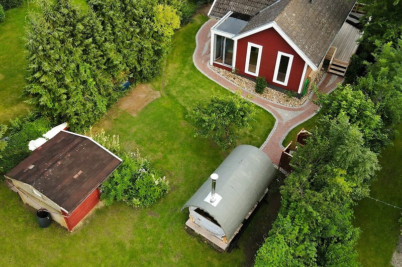 Sjö Hus - von oben Gartenansicht
