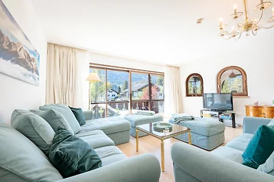 Haus Burgstaller Flora