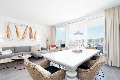 Ferienwohnung "Hafenkino 23 - BeachBay"