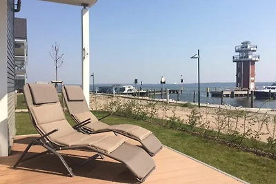 Eckapartment mit 2 Terrassen mit Parkplatz am...