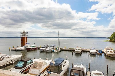 Eckapartment mit 2 Terrassen mit Parkplatz am...