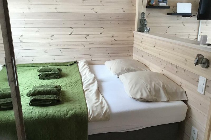 Naturverliebt am Diemelsee - Tiny House - Deine Ferien - Doppelbett