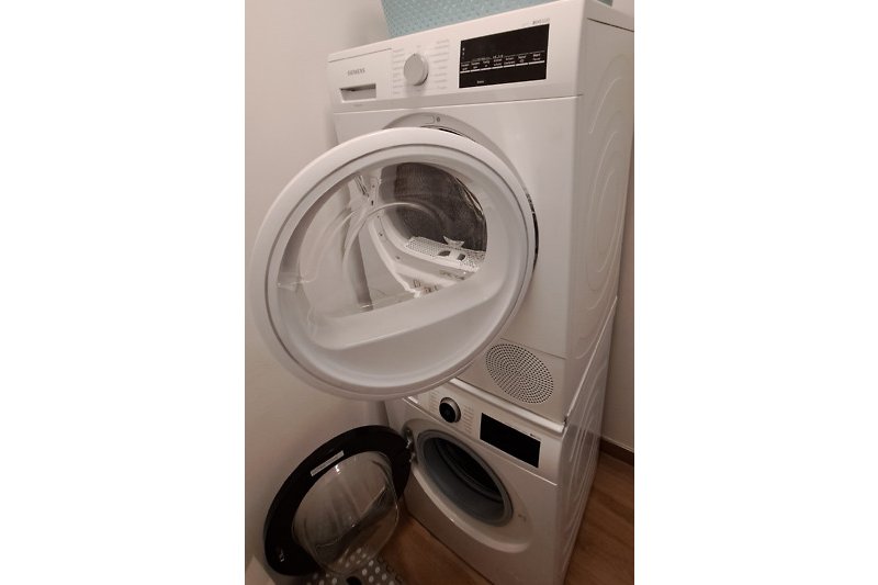 Waschmaschine und Trockner