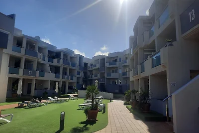 Sunset Suite in Corralejo Sun, großer Pool mit Sonnenliegen, ruhig, zentral, sicher.