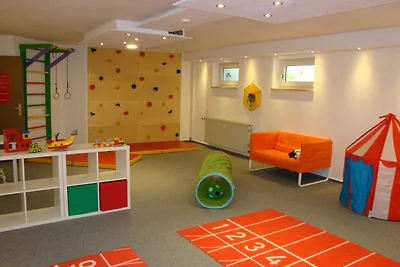 (TRA7b) "Residenz Windrose" App.6