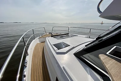 Natural Yachts | Yachtcharter